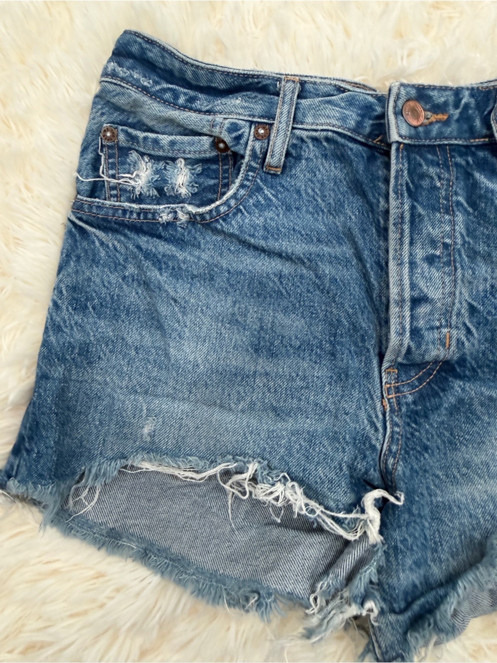 We The Free Good Time Relaxed Denim Distressed Cut Off Shorts - Picture 4 of 8